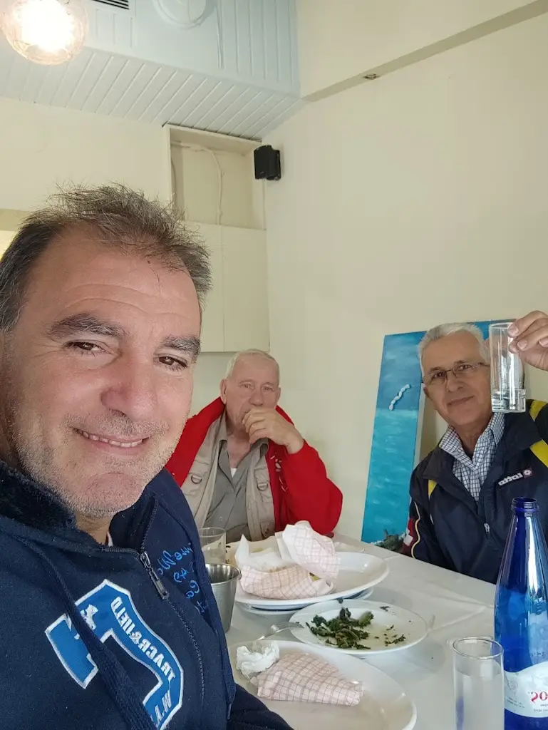 Νικος Νοτοπουλος_Ουζερί Μπακαλιαράκια_Síndos_review