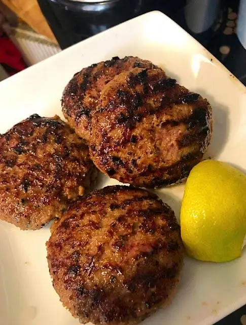 Menü_ΚΑΦΕ-ΜΕΖΕΔΟΠΟΛΕΙΟ ΕΙΡΗΝΟΔΙΚΕΙΩΝ_Stathmós Mourión_Bild_4