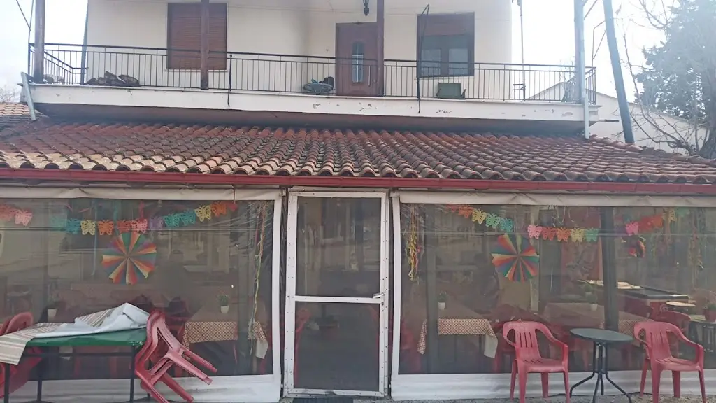 Lezantas (Ο Λεζάντας) restaurant in Stathmós Mourión
