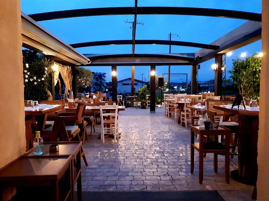 Bagonia restaurant à Skýdra