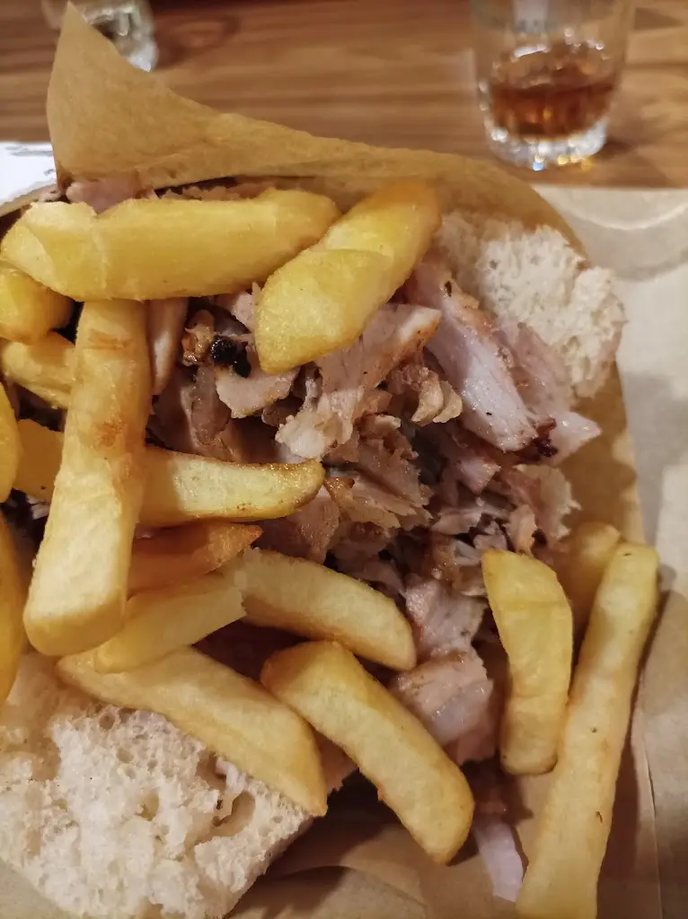 Menü_Στο καινούργιο_Skýdra_Bild_1