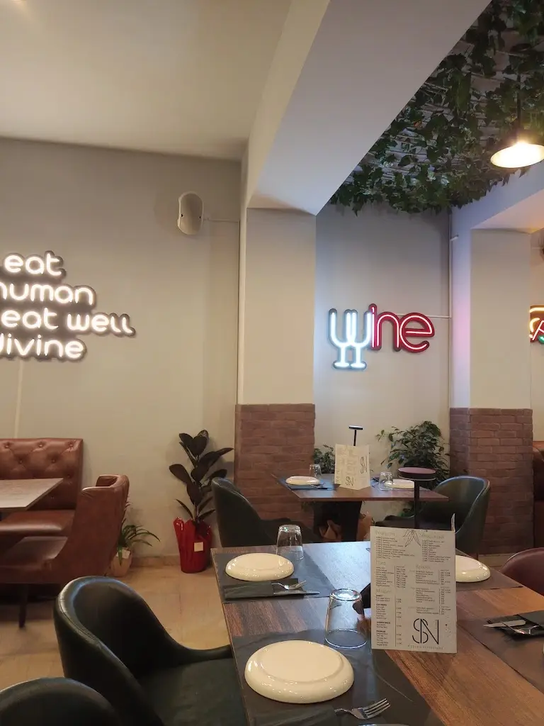 Siena Pizzeria Restaurant_Stavroúpoli_slider_image_1