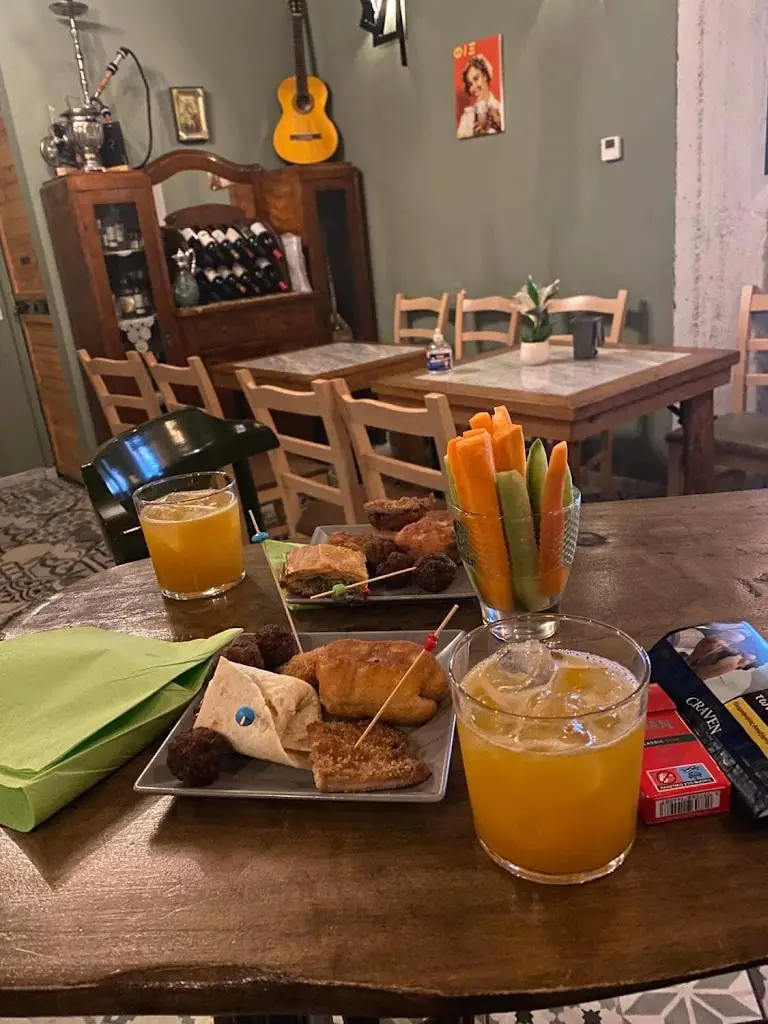 Μεζεδοπωλείο Ταβέρνα Βατάνι_Stavroúpoli_slider_image_3