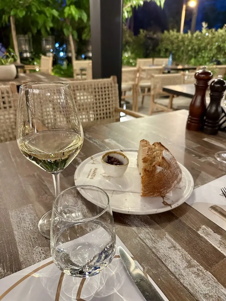 Maya Petranova_ΜΑΝΤΕΜΙ | Casual Dining_Stavroúpoli_Bewertung