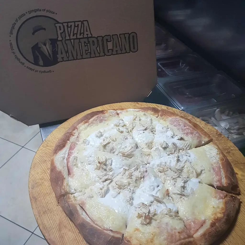 Menü_Pizza&Meat Americano_Stratónion_Bild_7