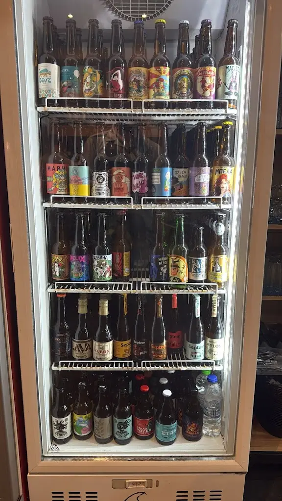 Aleksandr Nevedrov_La massa è bella_Stratónion_Bewertung