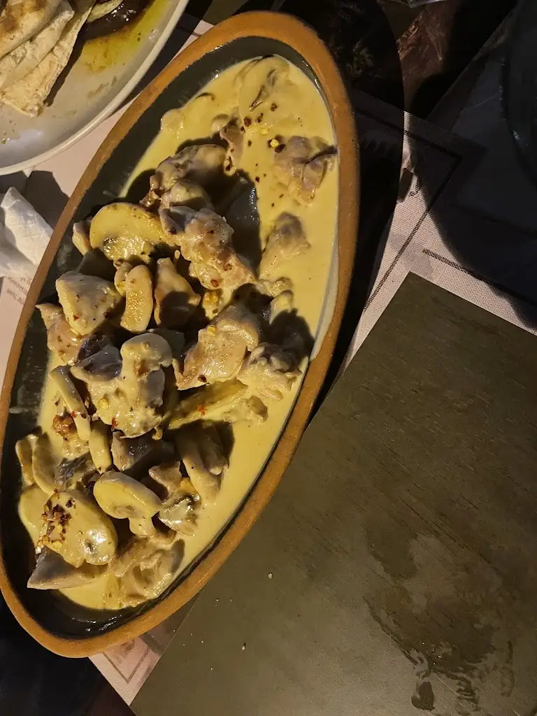 Panagiotis Avramidis_Muhabeti Skg_Triandría_review