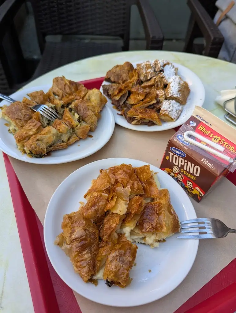 Michalis Palaiokostas_Bougatsa Dimos_Triandría_avis