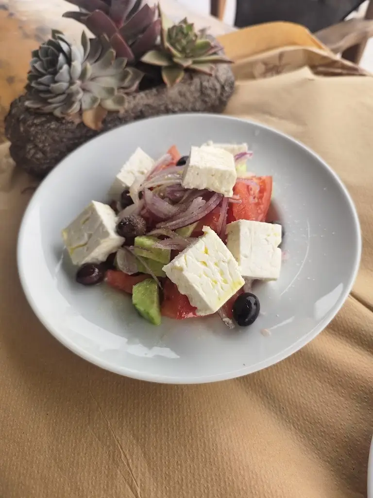 Menü_CORTE Bar & Grill_Vamvakófyto_Bild_6