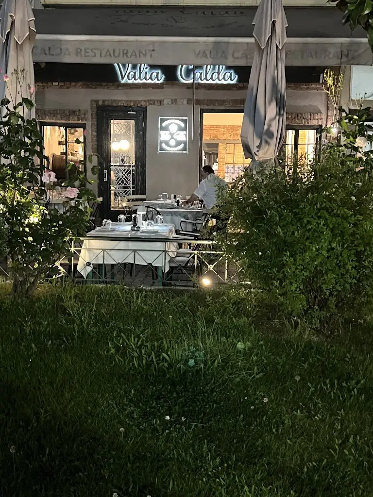 Thai Luu_Valia Calda Taverna Restaurant_Vathýlakkos_review