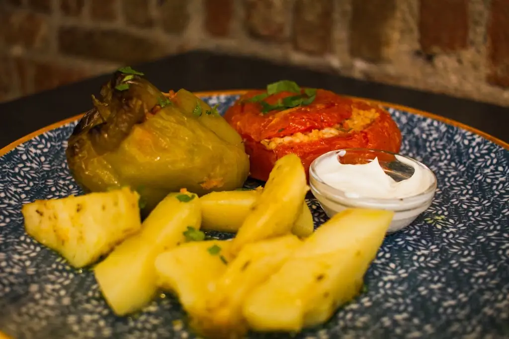 Valia Calda Taverna Restaurant_Vathýlakkos_slider_image_3