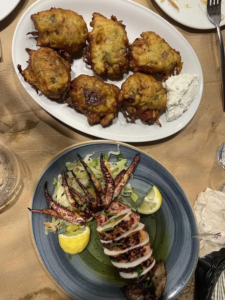 Ouzo Vasilis_Tríkala_slider_image_2