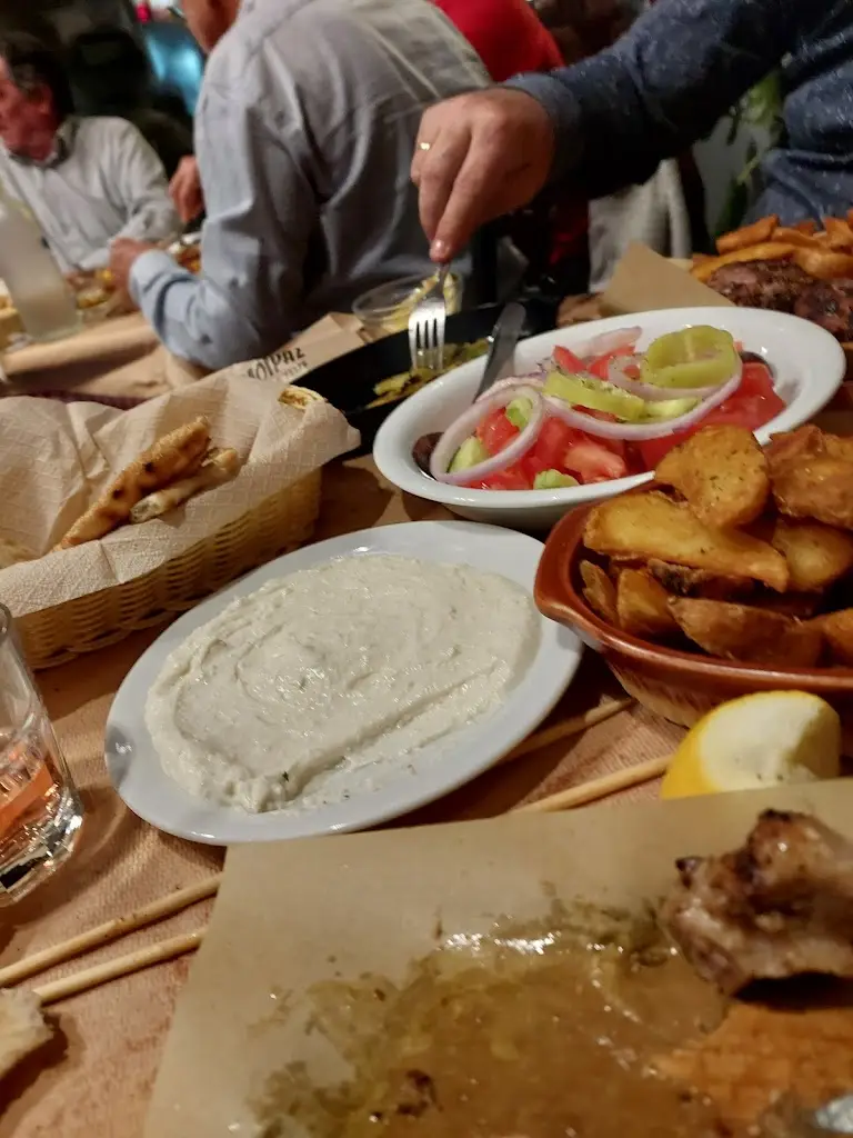 Menü_Της Κακομοίρας_Tríkala_Bild_9