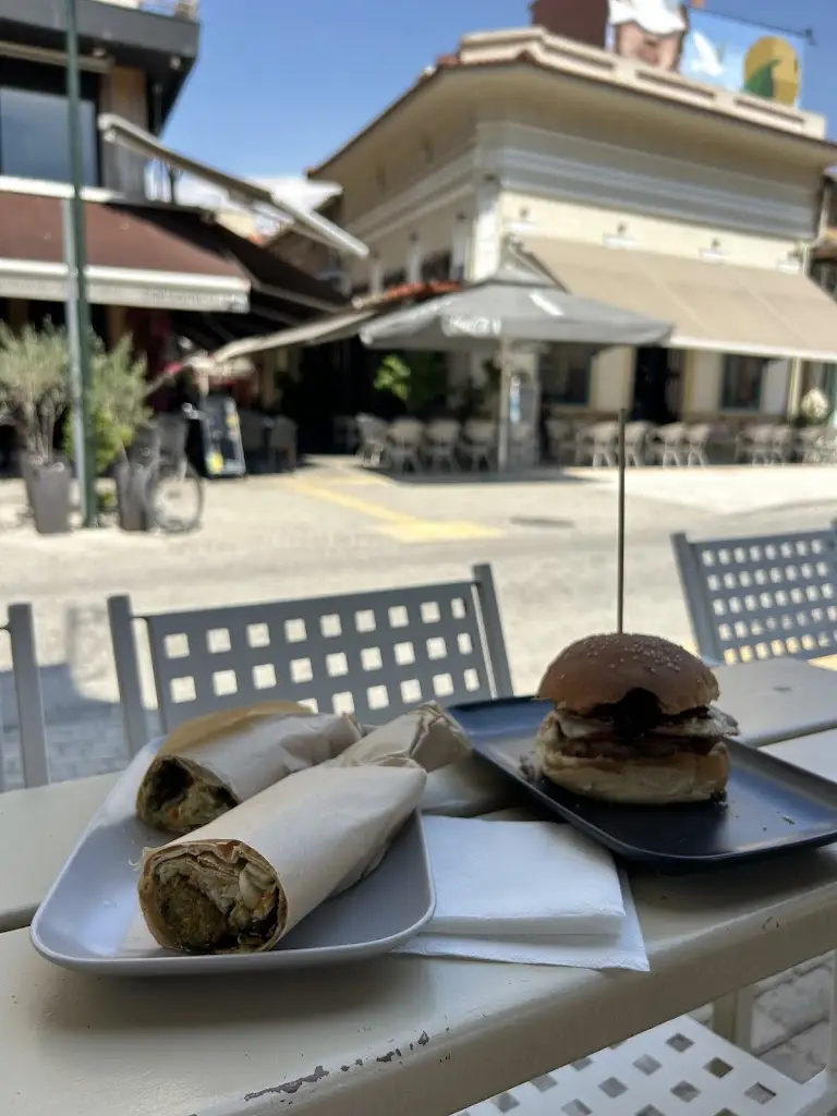 Konstantinos Efraimidis_Live in Kitchen_Tríkala_Bewertung