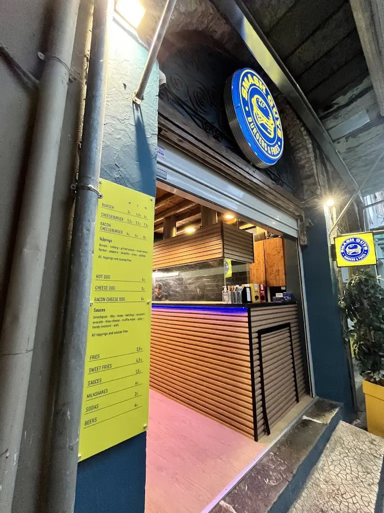 Christos Apostolou_Smash Guys Trikala_Tríkala_avis