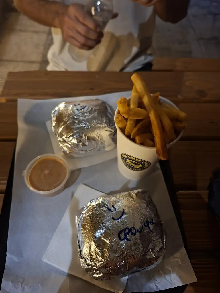 Βαγια Μπουρσιακη_Smash Guys Trikala_Tríkala_avis