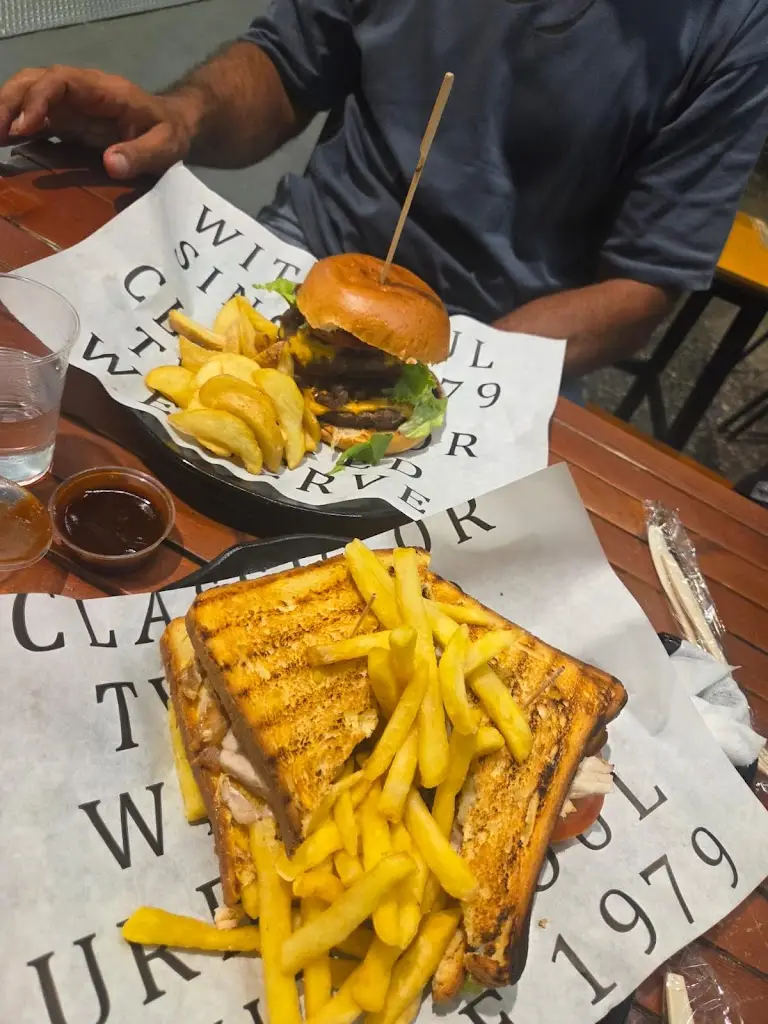 Maria_JIMMY'S & SONS_Tríkala_review