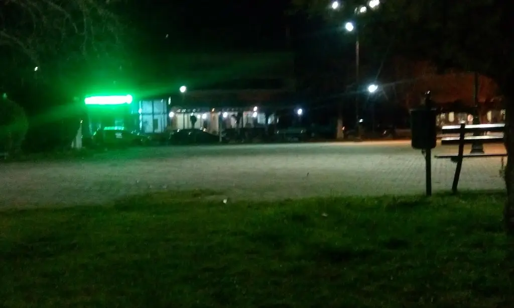 Pizza Station Gyros Grepa Restaurant in Megála Kalývia