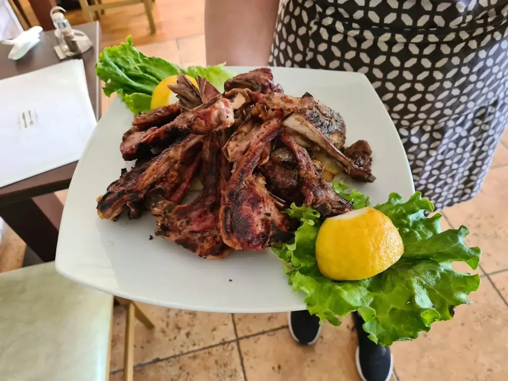 Christos Koumvakis_Ταβέρνα 