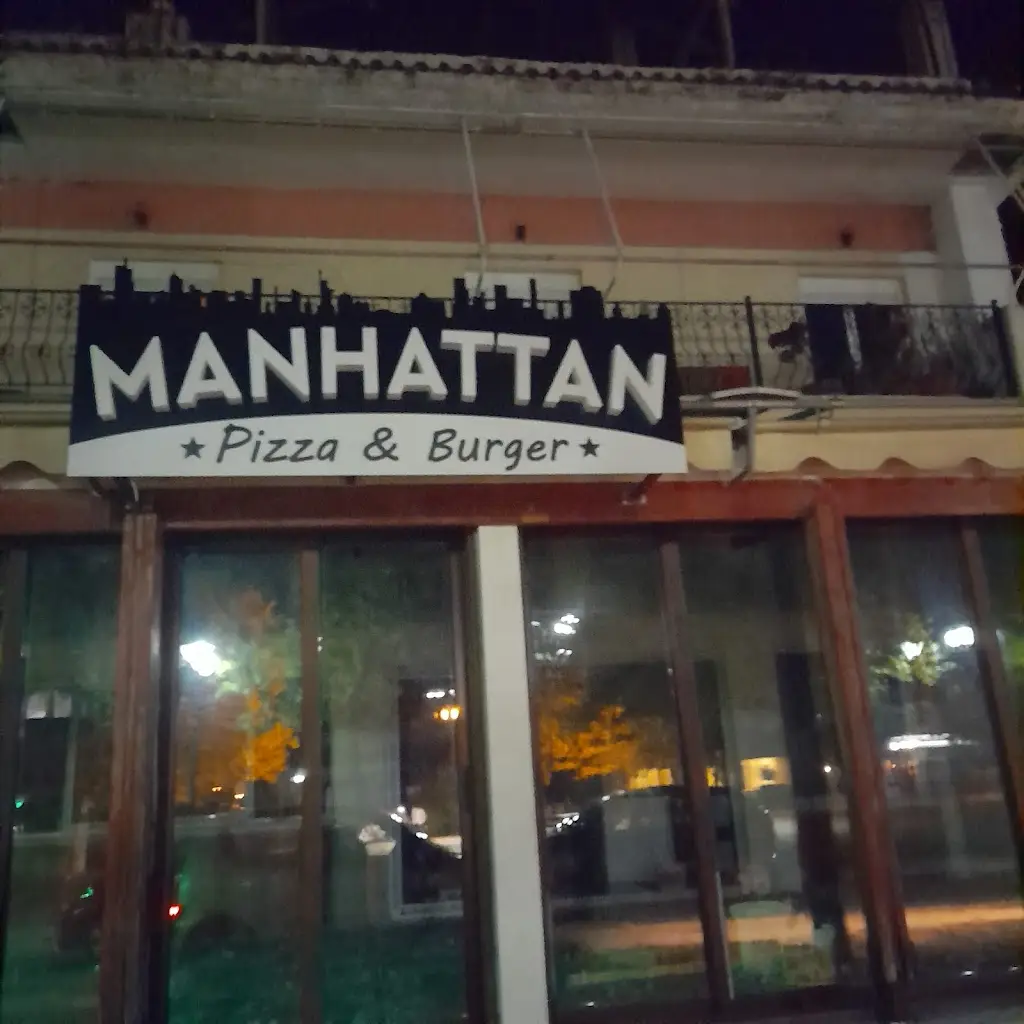 Manhattan Pizza fast food Restaurant in Megála Kalývia