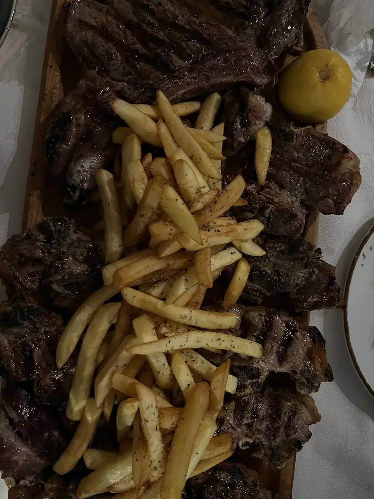 Pavlos Chatzigrigoriou_Ταβέρνα 