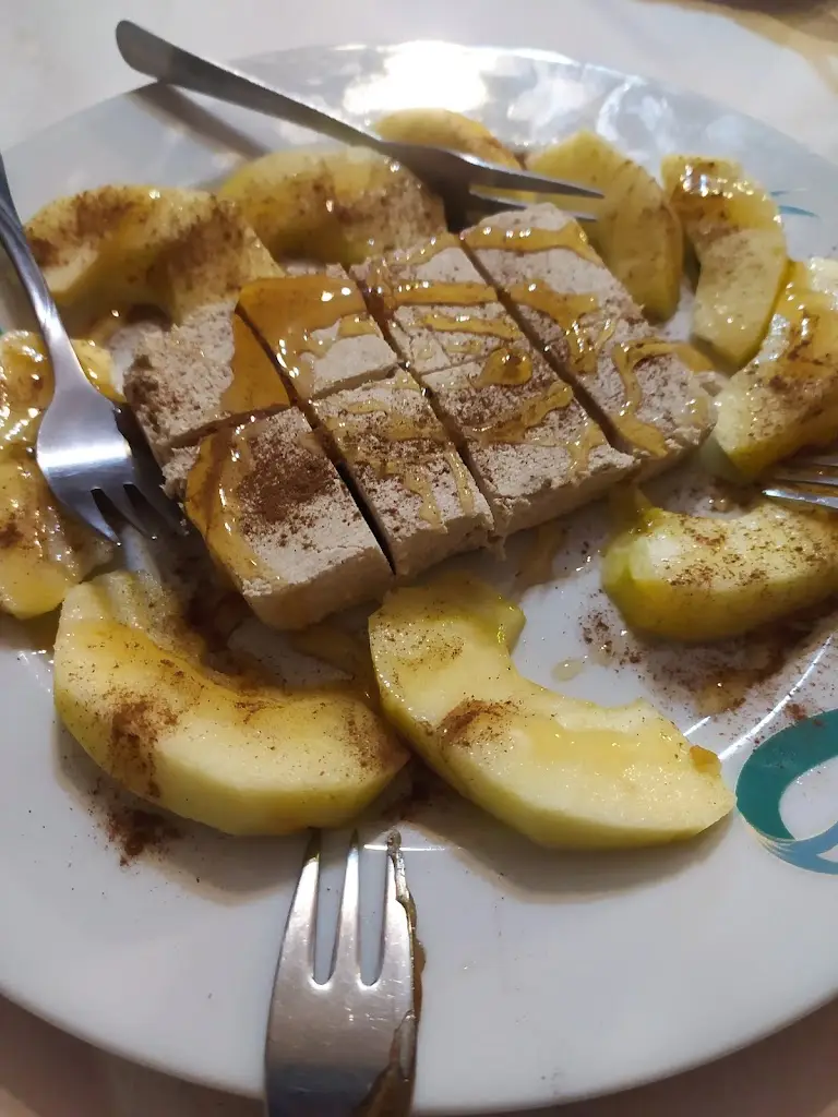 Catherine Michou_Καφέ - Ουζερί - Ψησταριά 