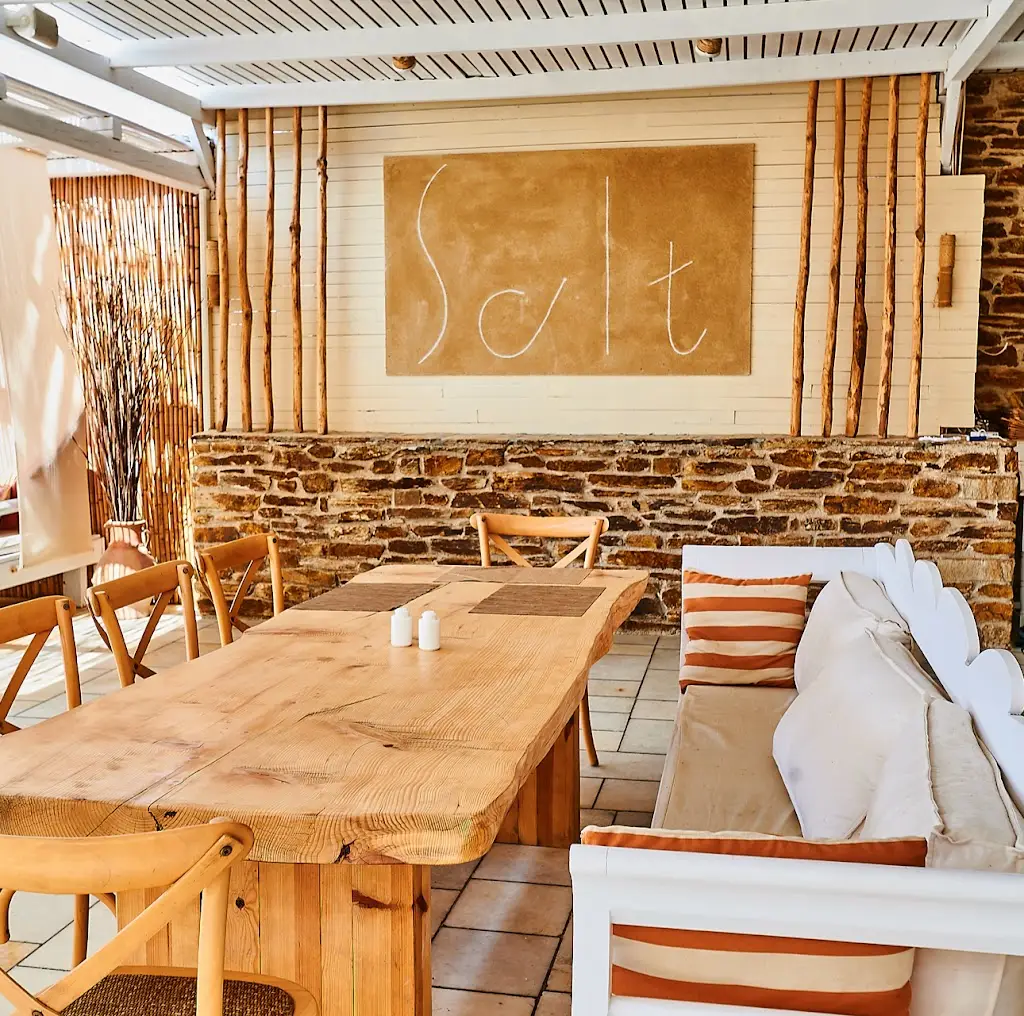 Salt Restaurant Bar_Oichalía_slider_image_1