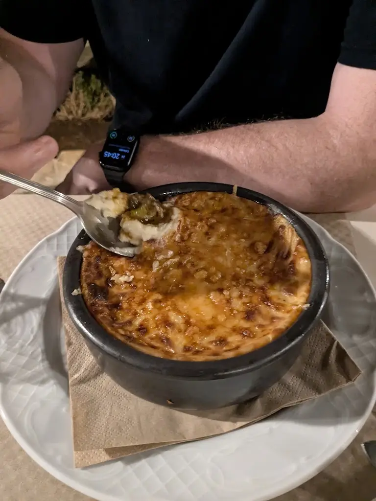 Peter Clough_Aloni - Traditional Cretan Restaurant_Ágioi Déka_Bewertung