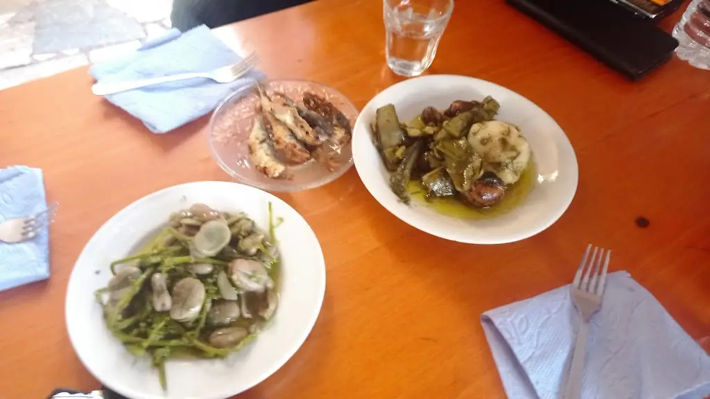 Menü_Emilia's Cafe_Ágioi Déka_Bild_6