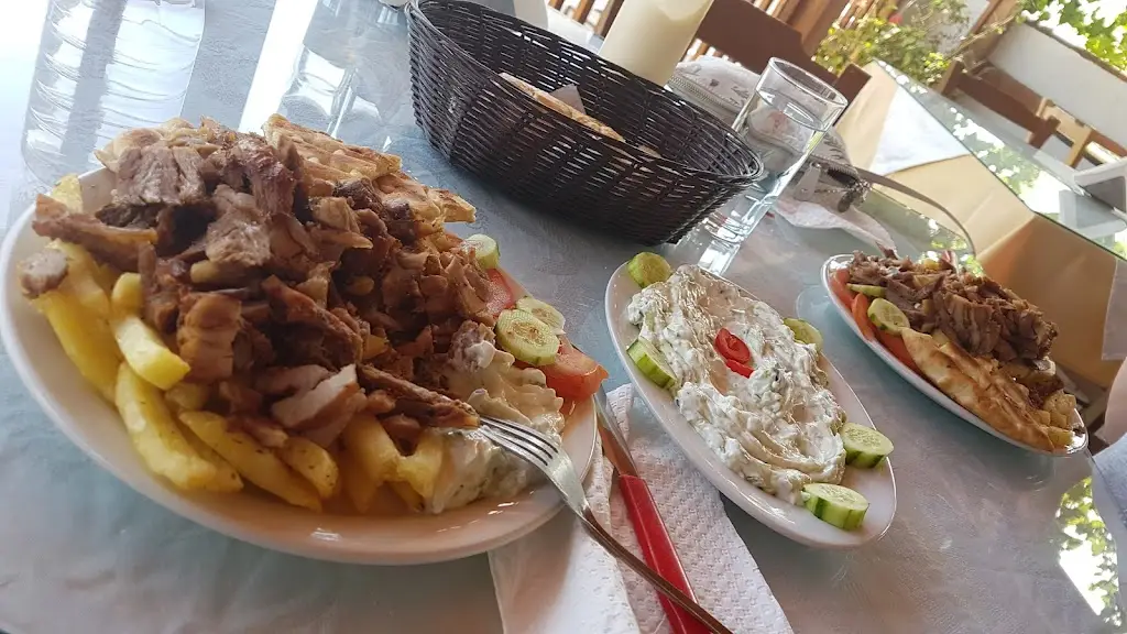 Menu_Family Taverna Arvanitis_Ágioi Déka_image_1