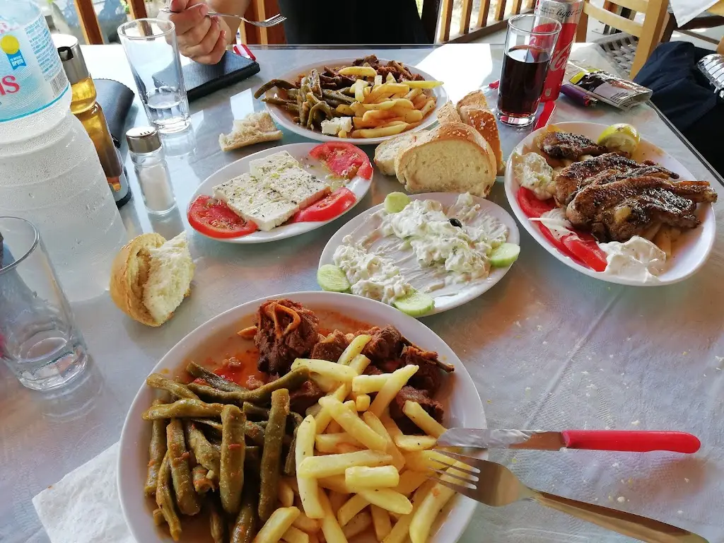 Menu_Family Taverna Arvanitis_Ágioi Déka_image_2