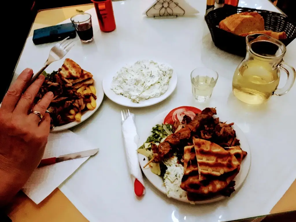 Menu_Family Taverna Arvanitis_Ágioi Déka_image_8