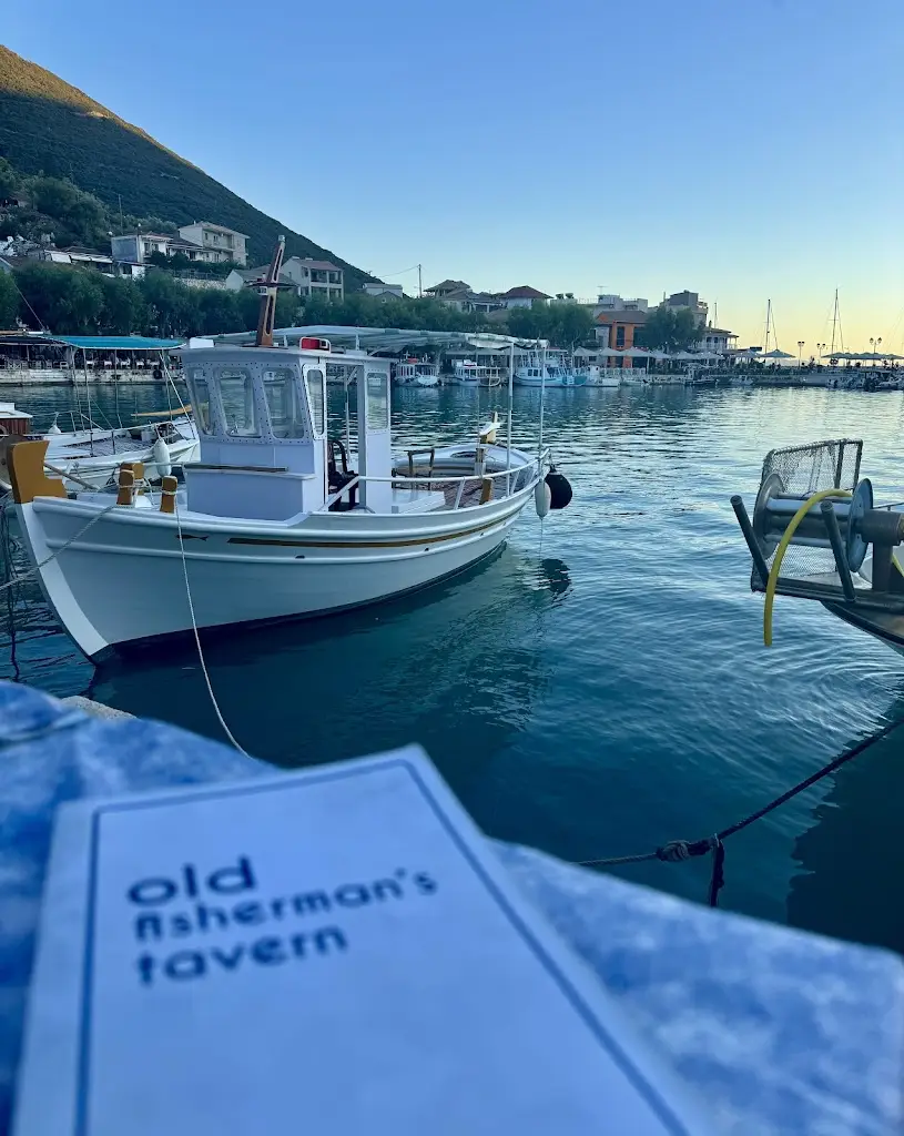 Kat Wil_Old fisherman's tavern_Vasilikí_reseña