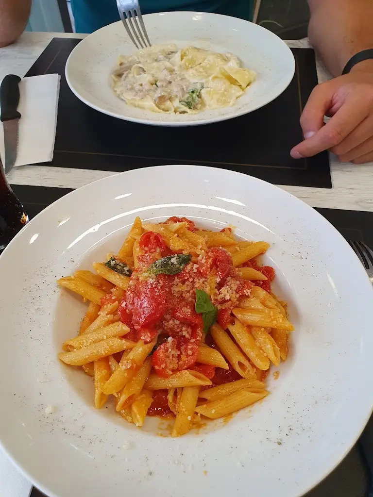 Menü_Serani restaurant_Vasilikí_Bild_7