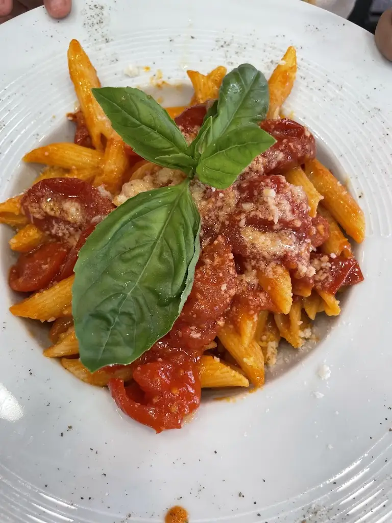 Vasil Vasilev_Serani restaurant_Vasilikí_Bewertung