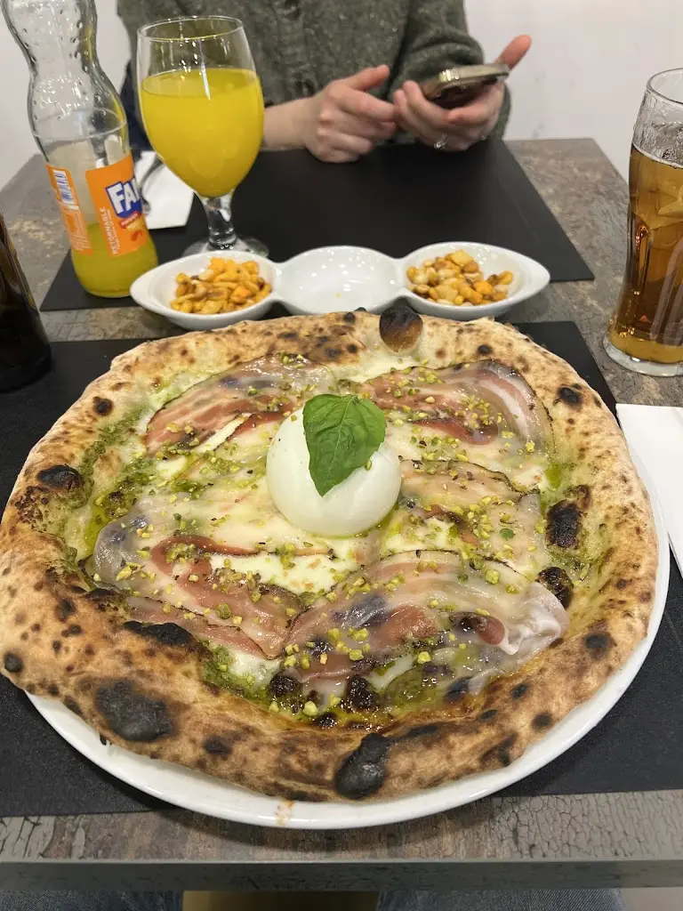 Daisy Porritt_Vagelaras_Vasilikí_Bewertung