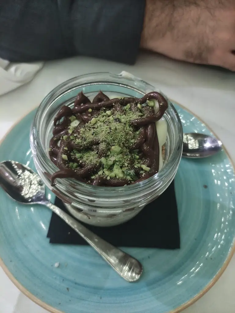 Menu_Family Taverna Almi_Vasilikí_imagen_8