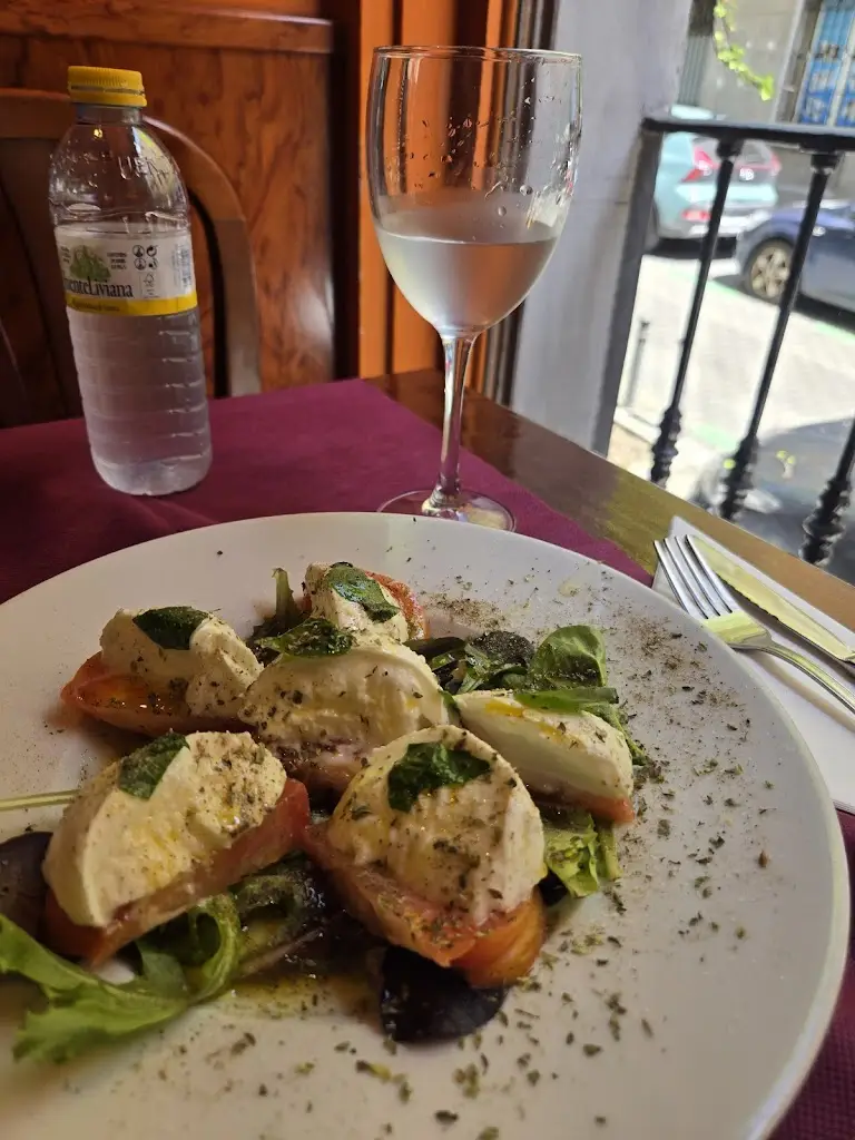 Viedka Zen (VZ)_Alex's Pizza_Vasilikí_Bewertung