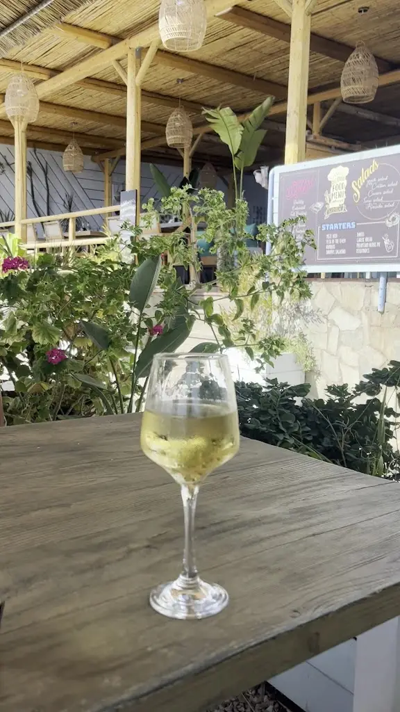 Apnea Restaurant Beach Bar_Agía Galíni_slider_image_2