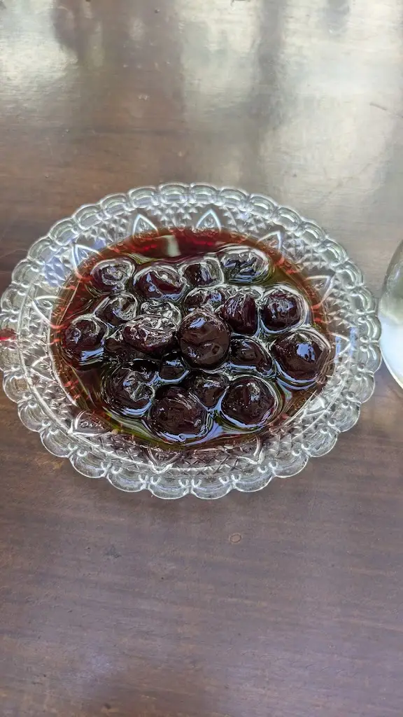 Tabea Naeder_Tαβέρνα Φιλόσοφος_Ano Arhanes_Bewertung