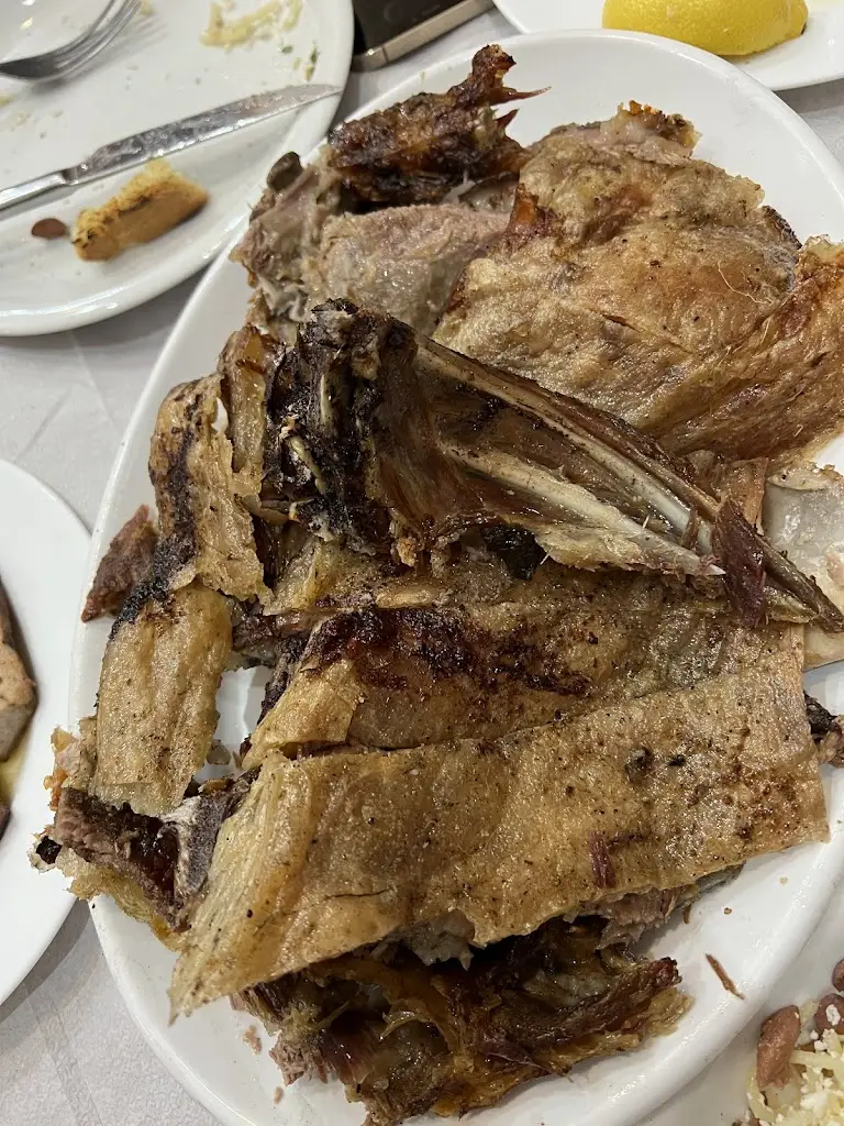 Robert H_Ta Skalomata_Anógeia_review