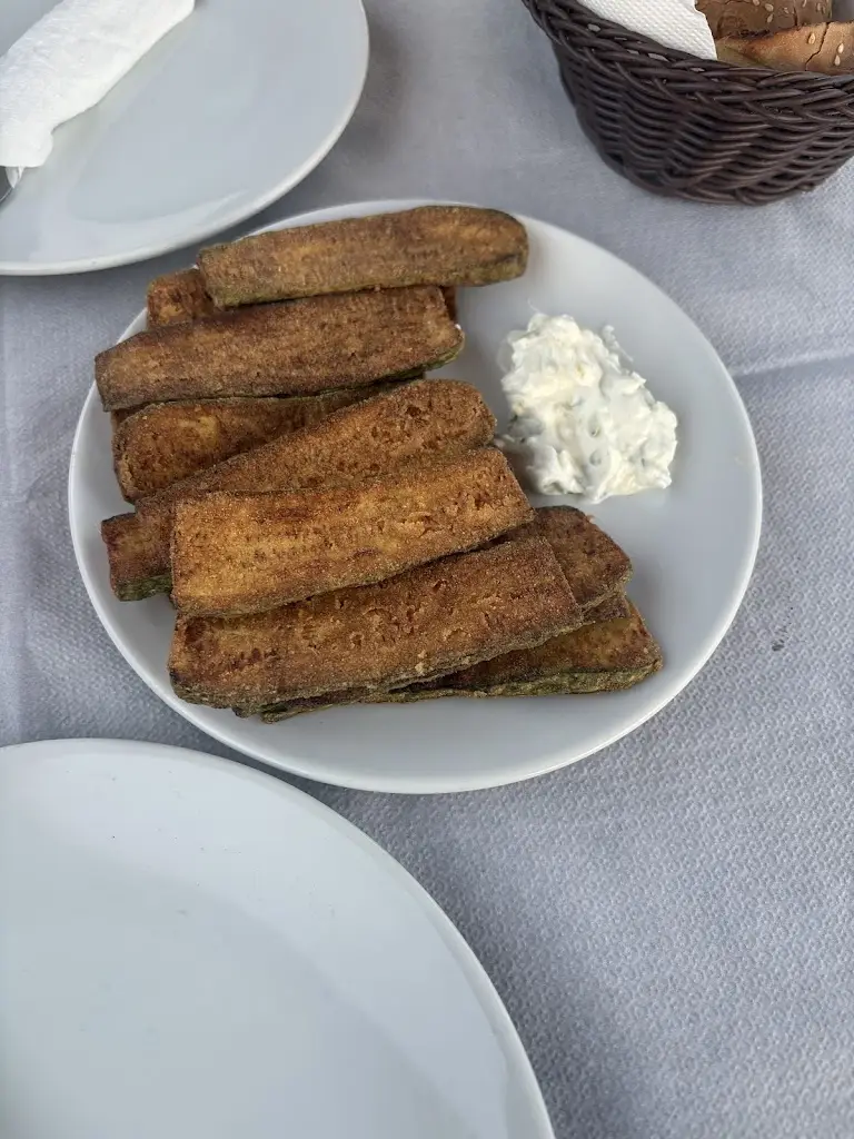 Anna Christianson_Fournos Tou Ai Gianni - Saint John Bakery_Anógeia_review