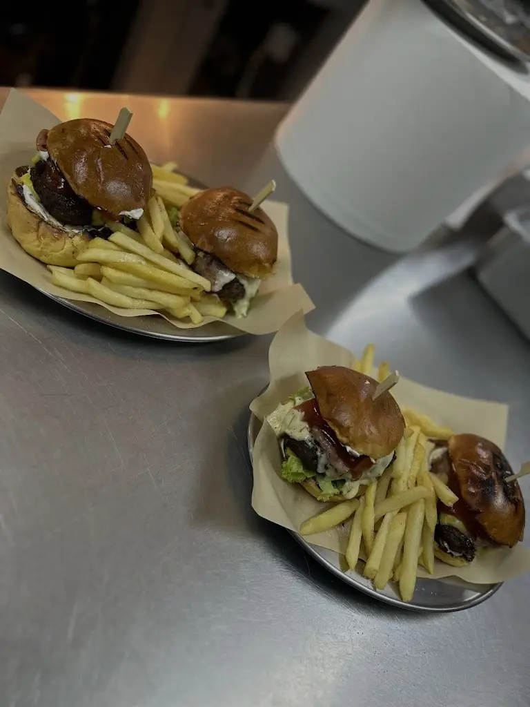 natalia michaliou_La cantina 23_Elefsína_review