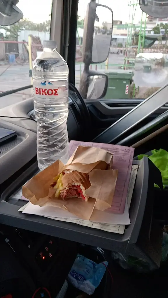 WladisInfo_La cantina 23_Elefsína_review