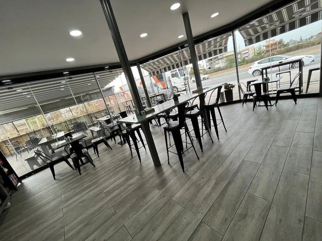 La cantina 23 restaurant in Elefsína