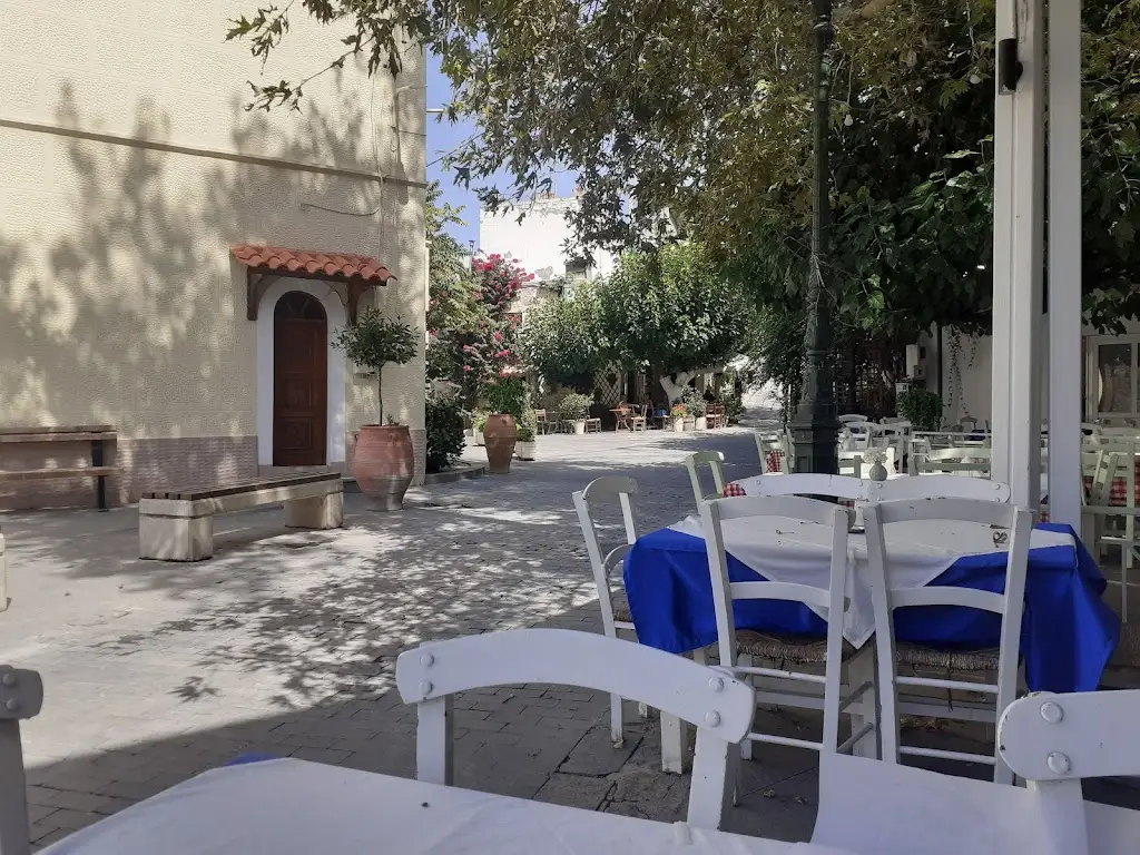 Ταβέρνα Ξυλούρης_Anógeia_slider_image_1