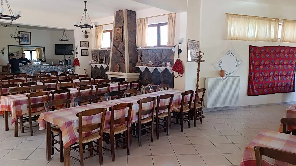 Traditional Tavern Amalthea Restaurant in Anógeia