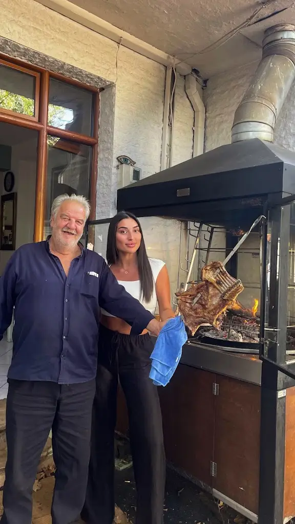 Christina Gritzali_Αεράκης Ο Ντολμάς_Anógeia_review