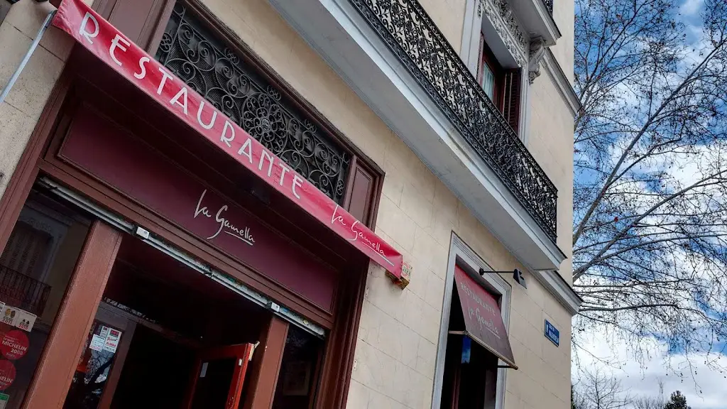 Piazza Del Populo (Pizza & pasta)_Atsipópoulo_slider_image_1