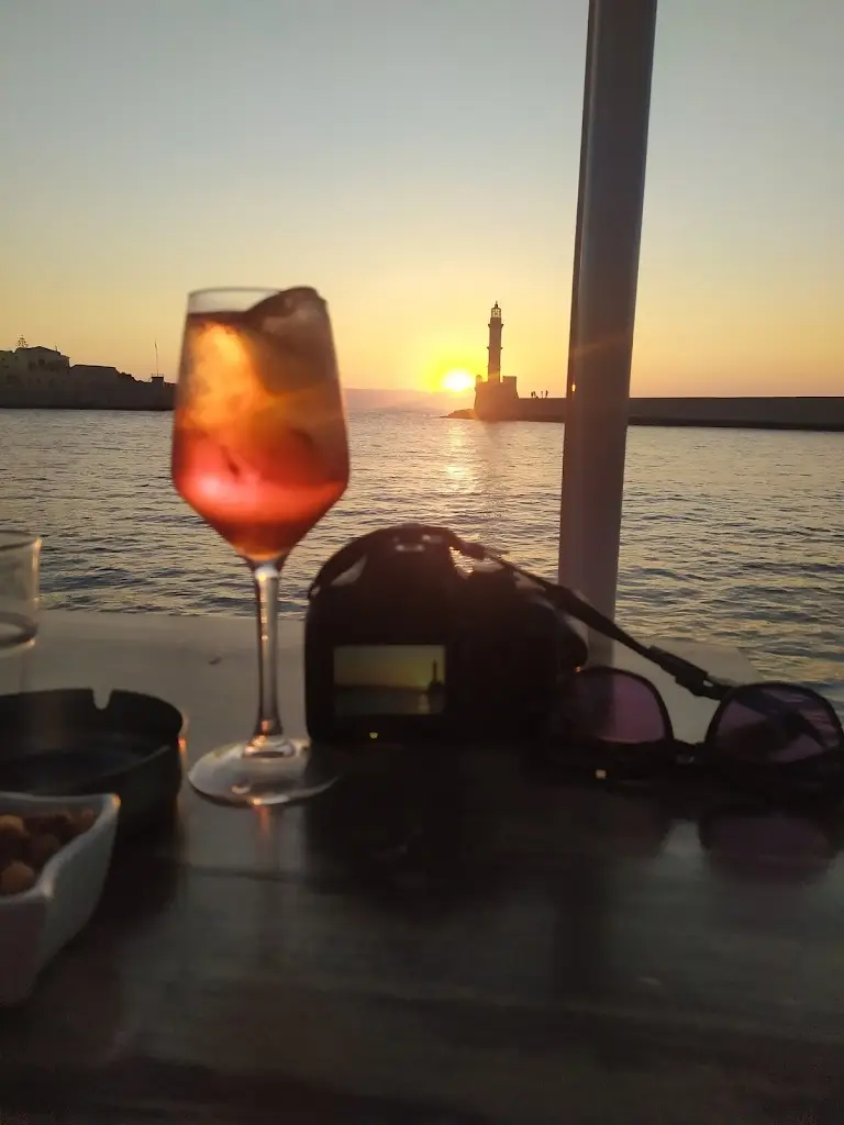 Menu_PALLAS_Chaniá_imagen_9